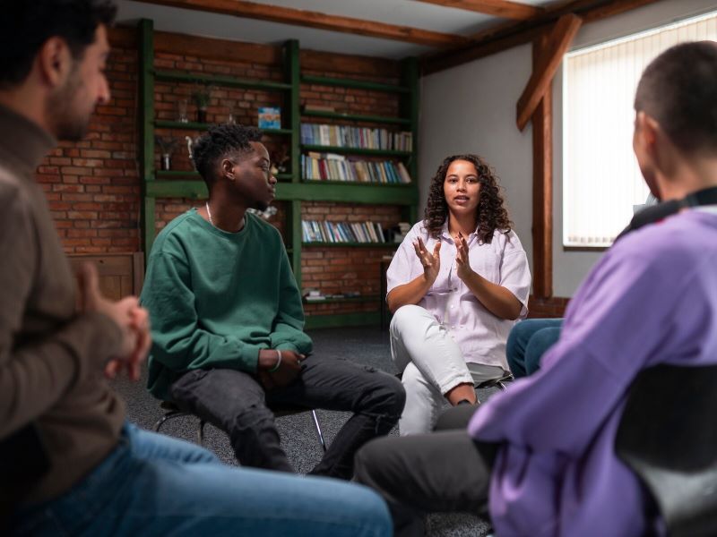 YOUTH COACHING, MENTORING & EMPLOYMENT DEVELOPMENT YOUTH COACHING, MENTORING & EMPLOYMENT DEVELOPMENT